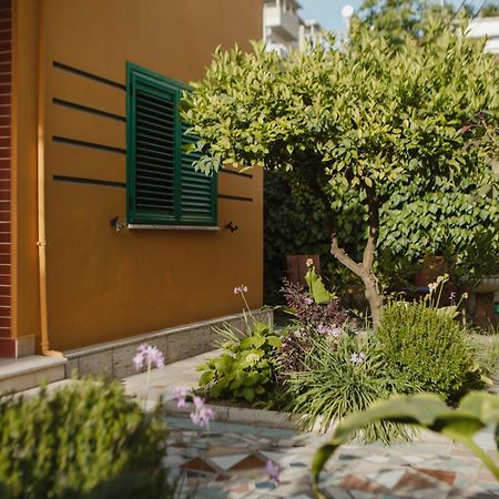 Rare Durres Apartment With Private Parking & Garden Durrës Exterior foto