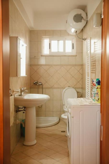 Rare Durres Apartment With Private Parking & Garden Durrës Exterior foto
