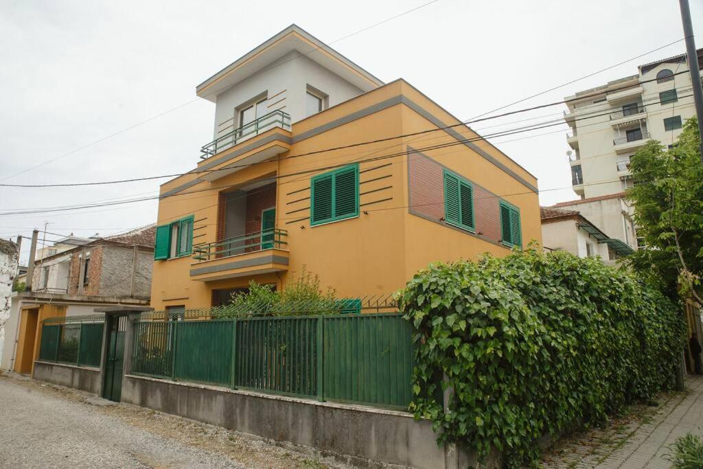 Rare Durres Apartment With Private Parking & Garden Durrës Exterior foto