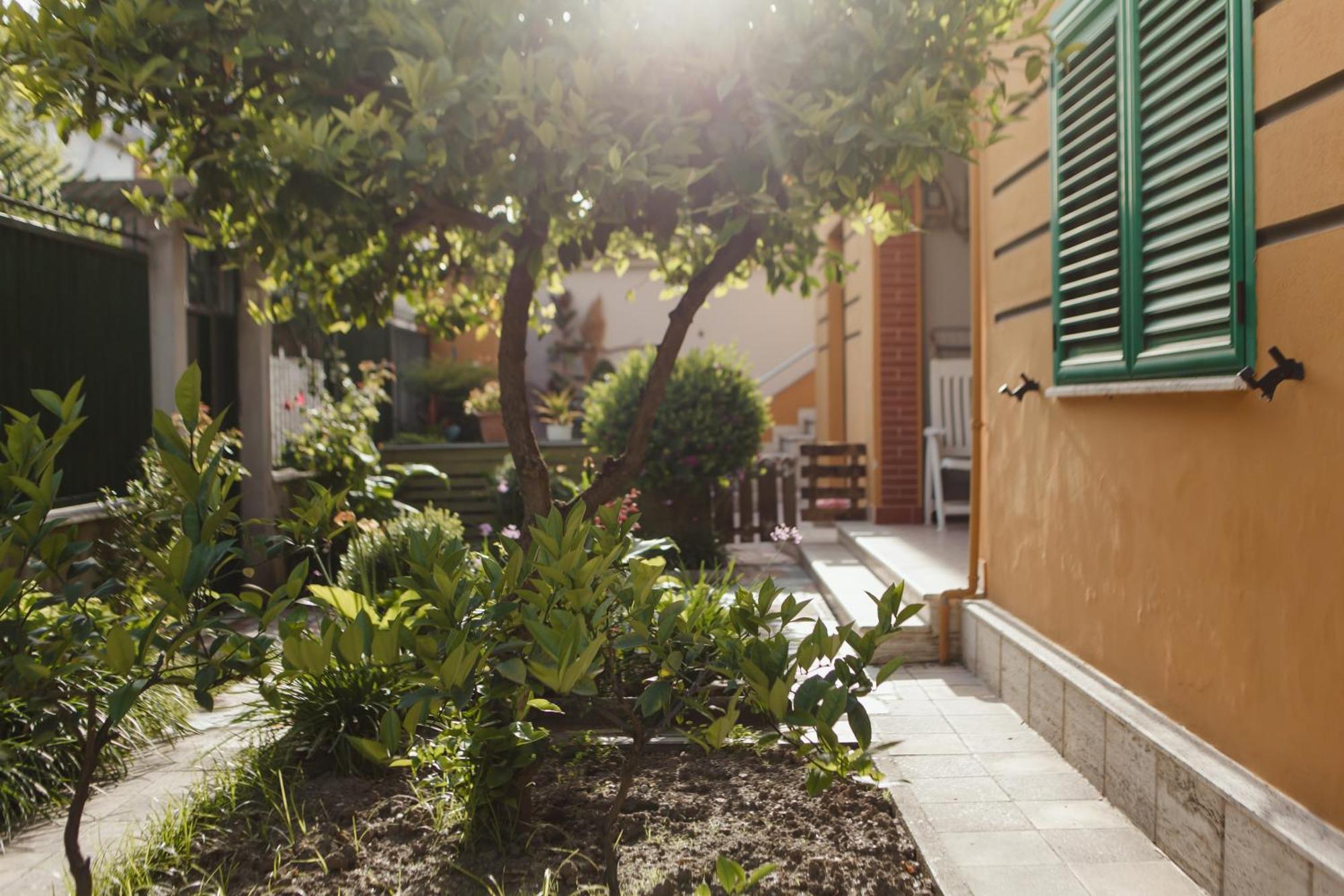 Rare Durres Apartment With Private Parking & Garden Durrës Exterior foto